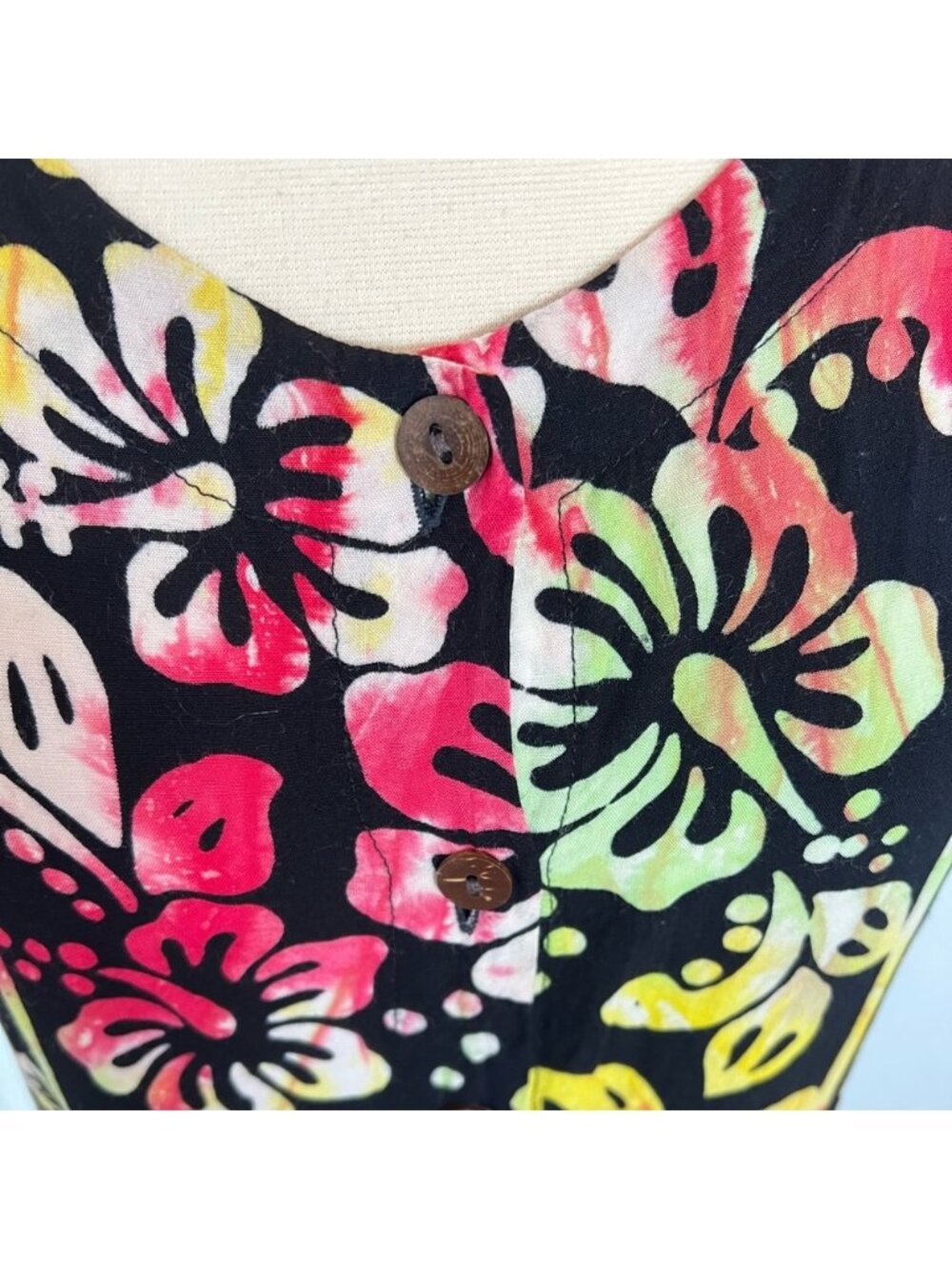 Black Hawaiian Dress with Colorful Flowers Size 1 100% Rayon (4-6) - Picture 7 of 15